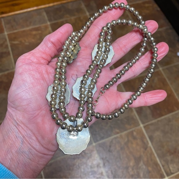 💕VINTAGE Southwestern Larimar(lab created) silver composite 5 stone necklace! - Picture 3 of 3